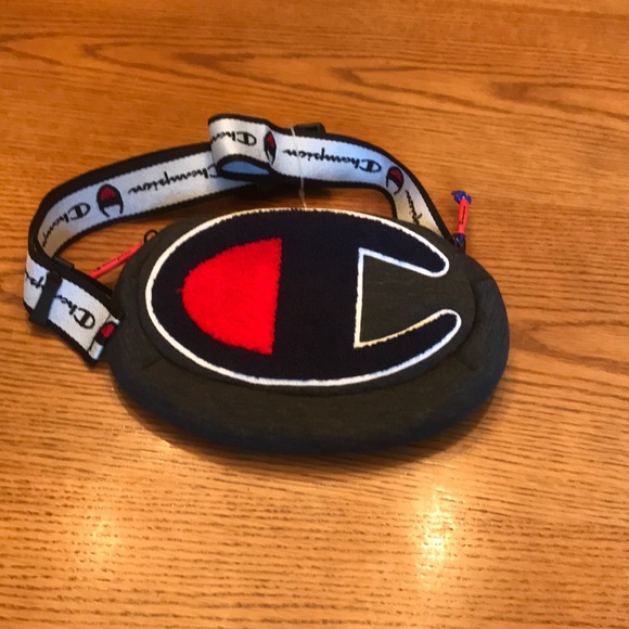 Champion Fanny Pack - Picture 1 of 7